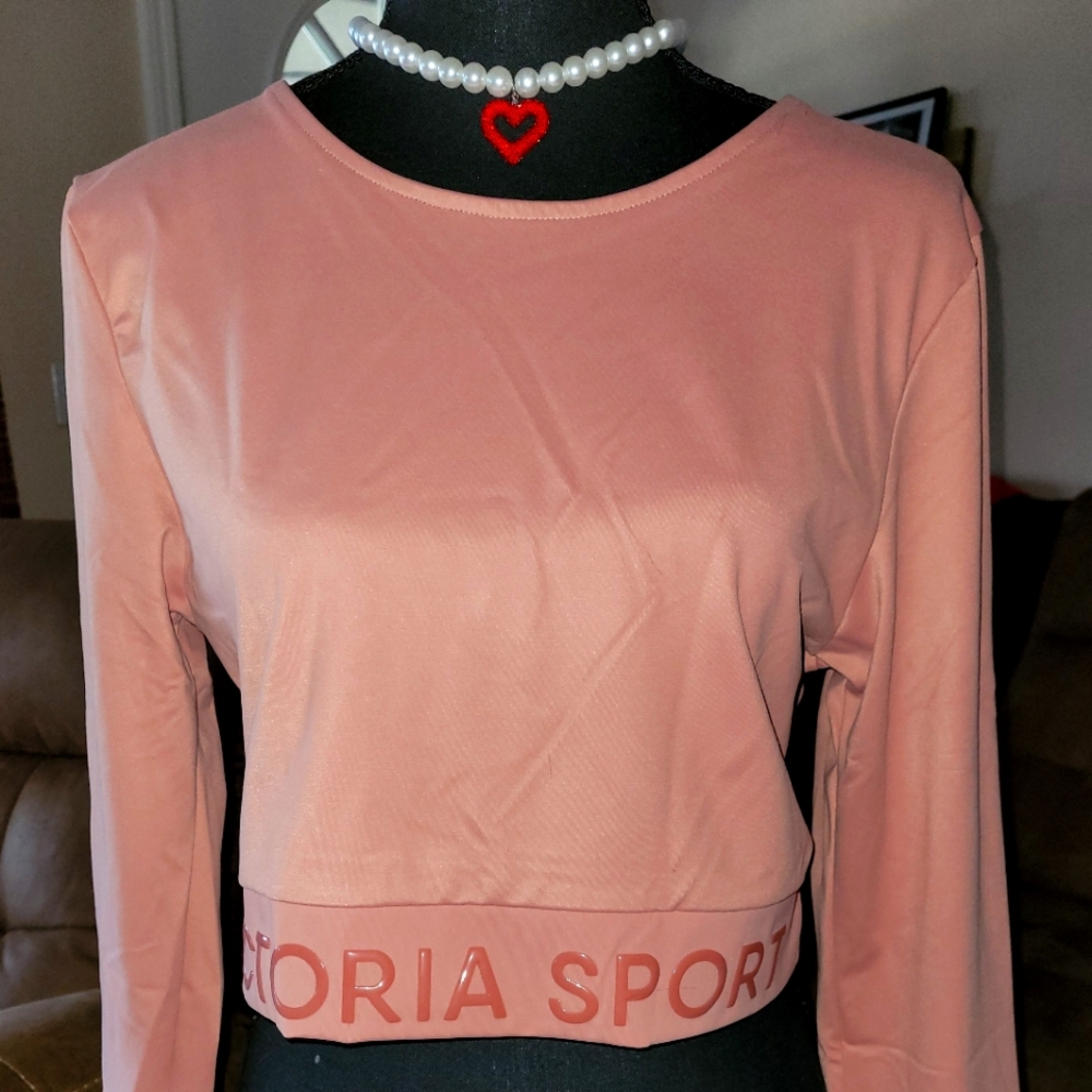 VICTORIA SPORT LONG SLEEVE SIZE LARGE PINK